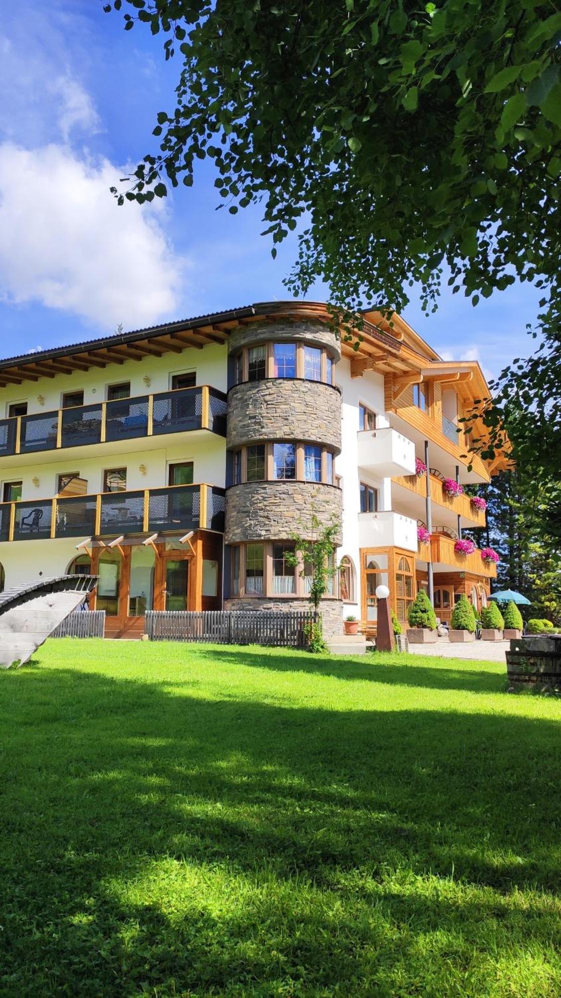 Aparthotel Rungg 2*